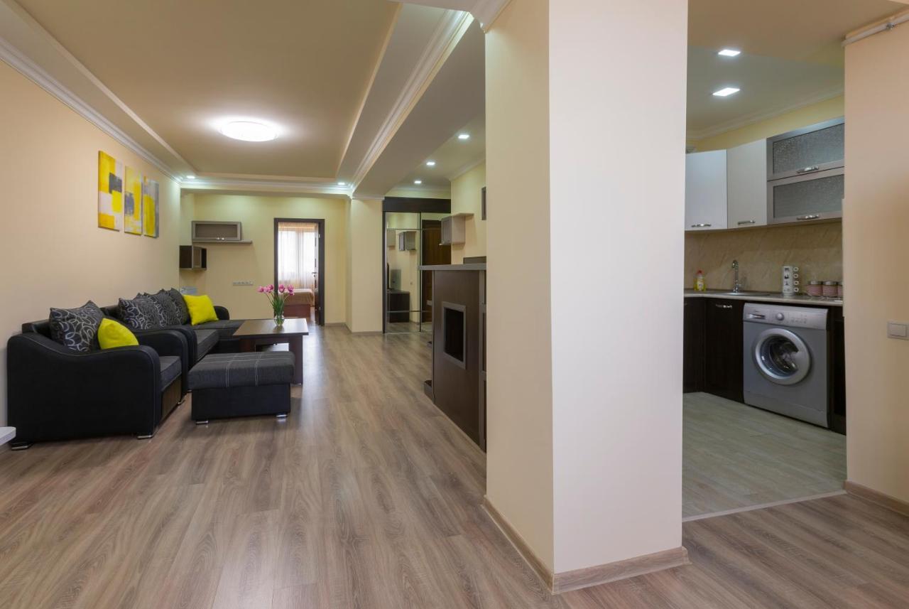 Umba Apartment N5 - Balcony And Mount Ararat View Erivan Dış mekan fotoğraf